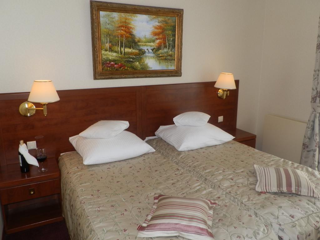 Willa Alexander Resort & Spa - Caloroczny Kryty Basen Mielno  Room photo