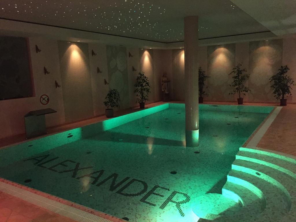 Willa Alexander Resort & Spa - Caloroczny Kryty Basen Mielno  Exterior photo